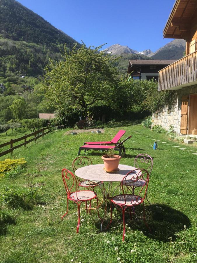 Rez De Jardin De Chalet Bois , Calme Et Verdure ! Saint-Martin-Vesubie Exterior photo